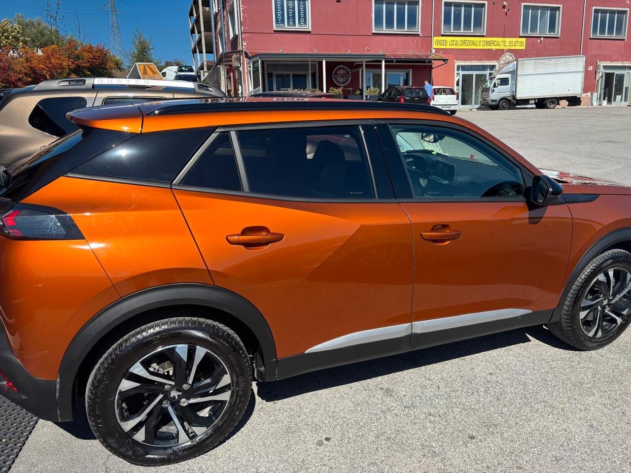 Peugeot 2008 BlueHDi 130 S&S EAT8 Allure