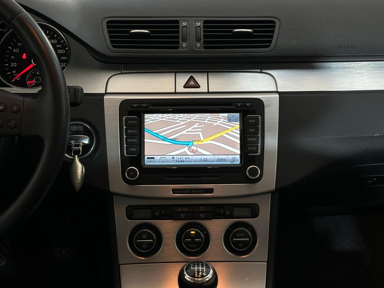 Volkswagen Passat 2.0 TDI DPF Var. Business Perfetta