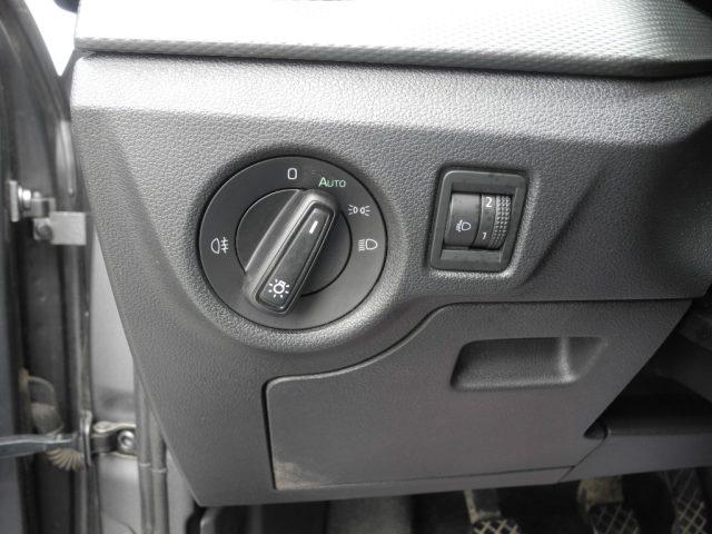 SKODA Kamiq 1.0 TSI 110cv Ambition -OK NEOPATENTATI-DA VETRINA