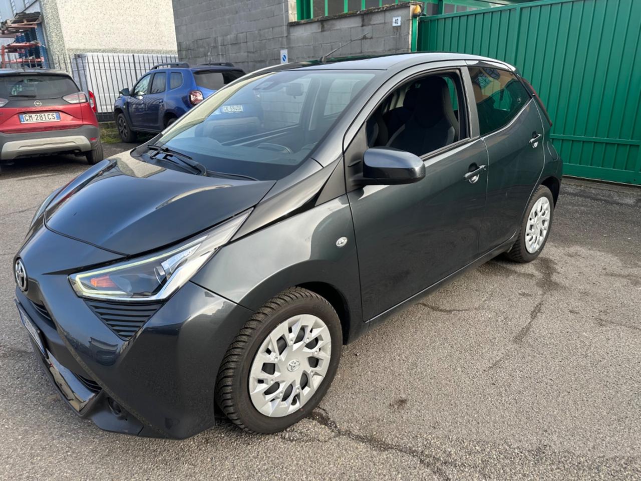 Toyota Aygo Connect 1.0 BENZ NEOPATENTATI