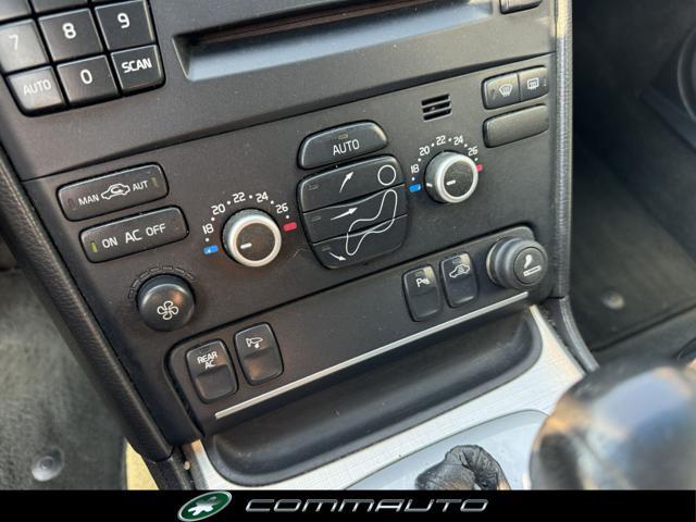 VOLVO XC90 2.4 D5 185 CV Geartronic AWD Momentum 7 posti