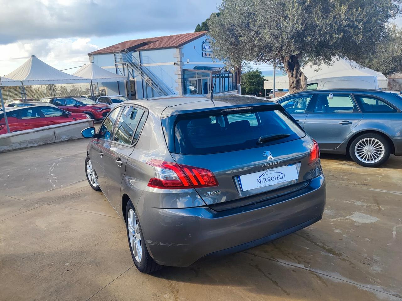Peugeot 308 BlueHDi 130 S&S Active