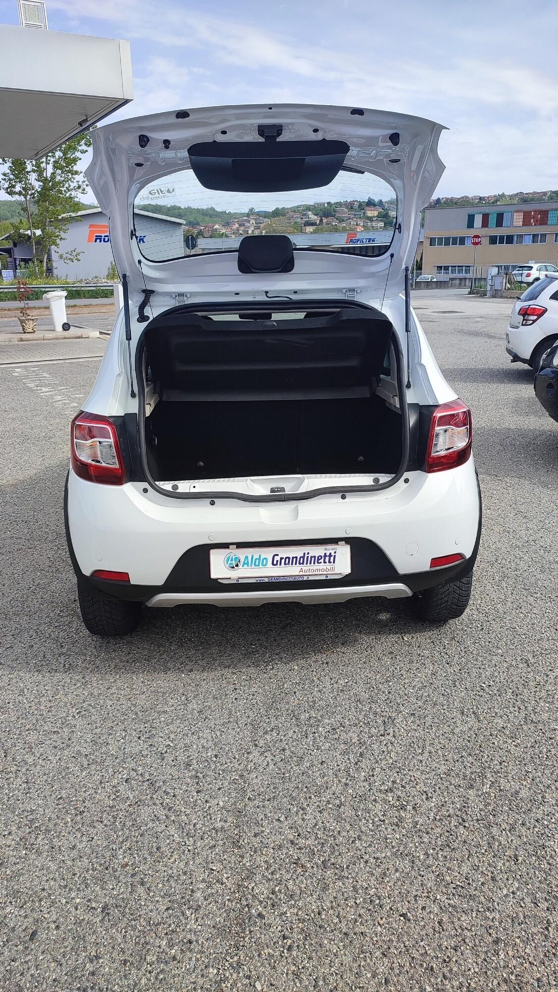 DACIA SANDERO STEPWAY 1.5 DCI 90 CV