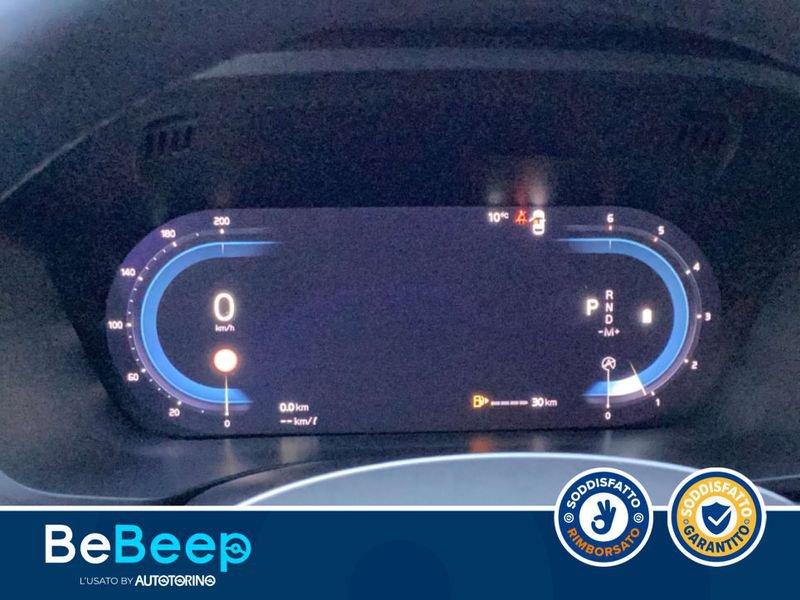 Volvo XC60 2.0 B4 PLUS DARK AUTO