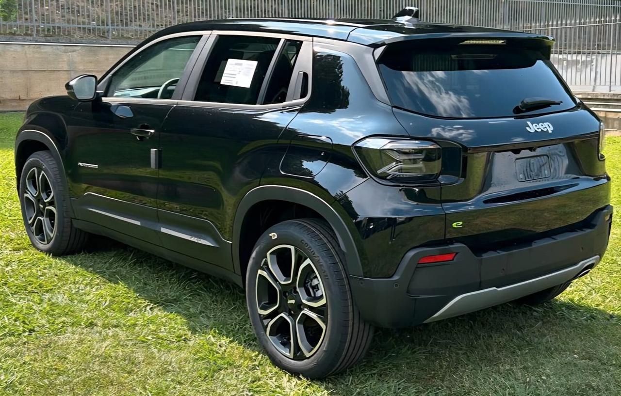 Jeep Avenger 1.2 Turbo 100 CV MHEV Summit