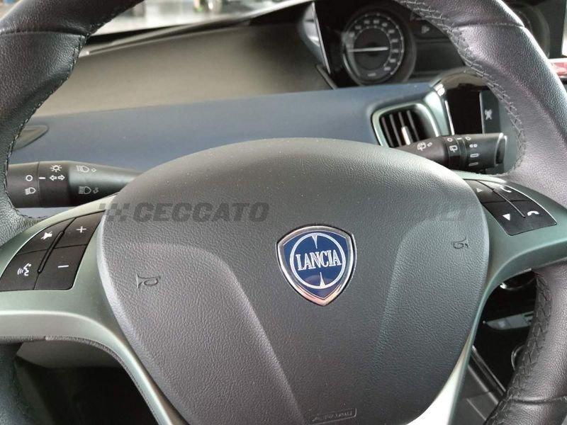 Lancia Ypsilon Ypsilon 1.0 firefly hybrid Platino s&s 70cv