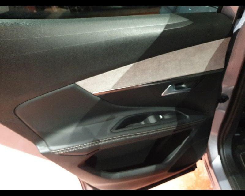 Peugeot 3008 2ª serie Hybrid 136 e-DCS 6 GT