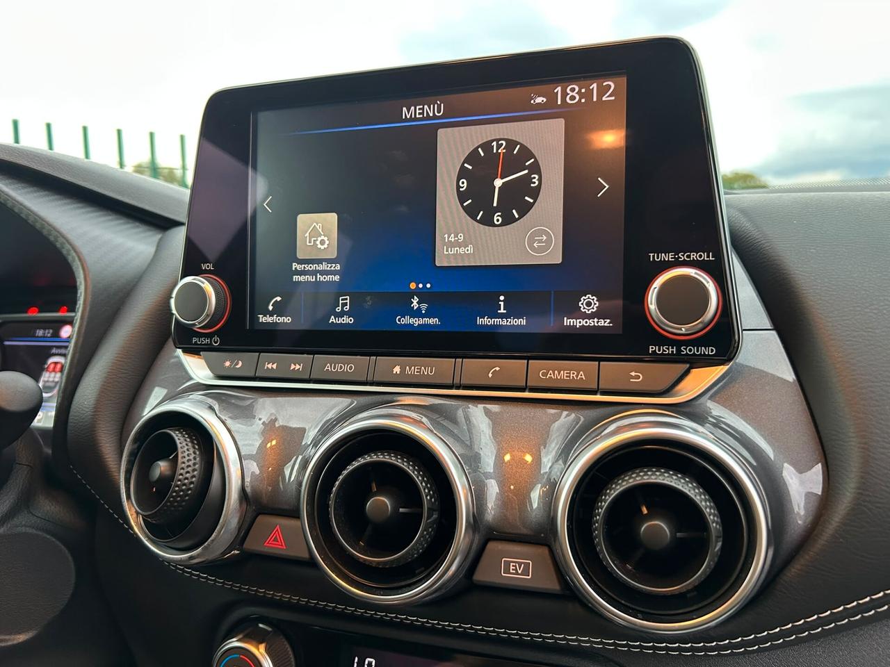 Nissan Juke 1.6 HEV TEKNA