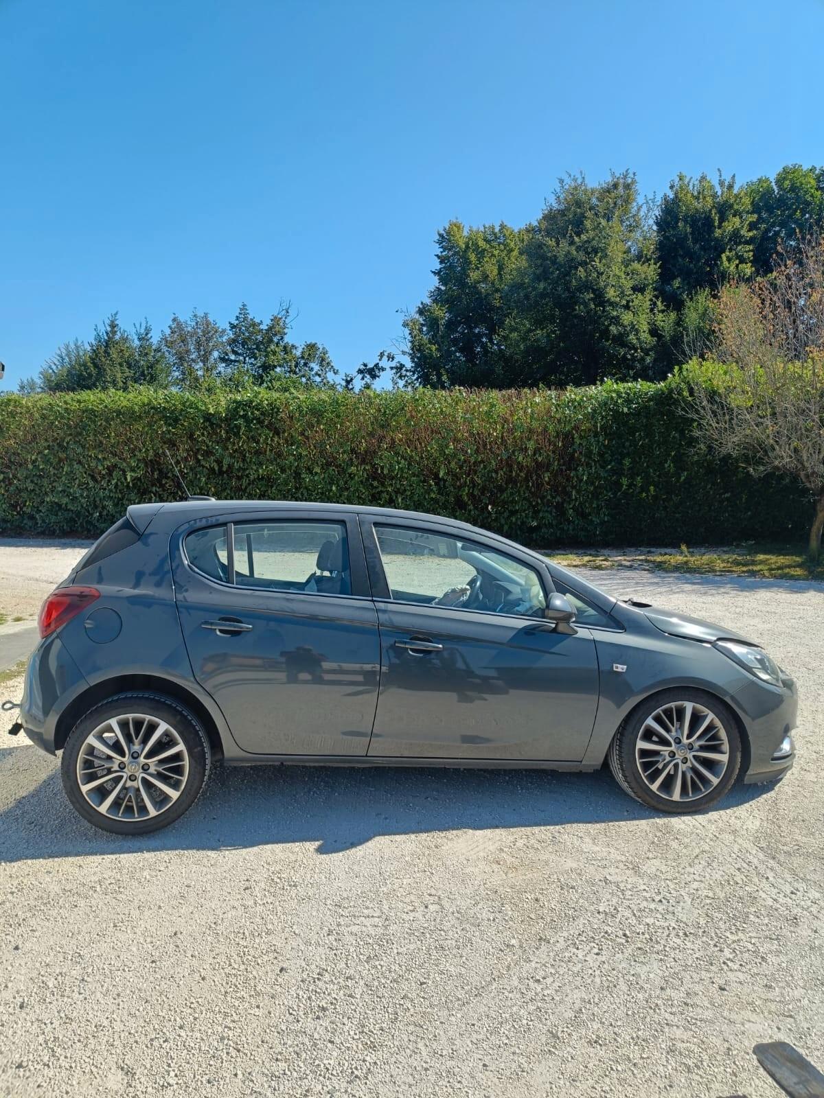 Opel Corsa 1.2 5 porte