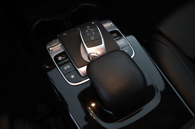 MERCEDES-BENZ A 180 A 180 d Automatic Business Extra