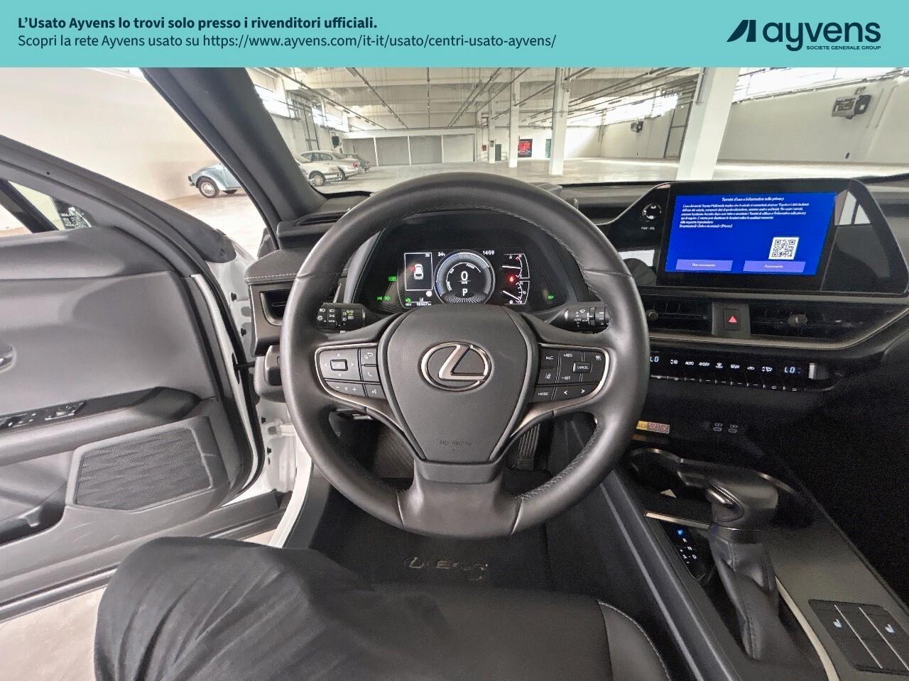 Lexus UX Hybrid Design