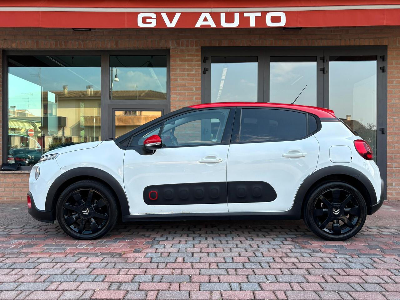 Citroen C3 PureTech 110 S&S Shine