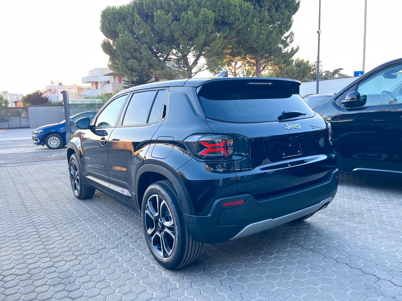 Jeep Avenger 1.2 Turbo 110 CV MHEV Summit Automatic KM0