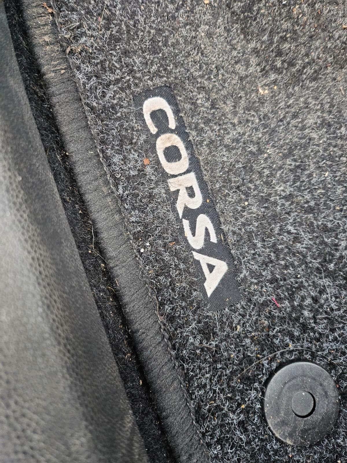 Opel Corsa 1.2 3 porte Sport