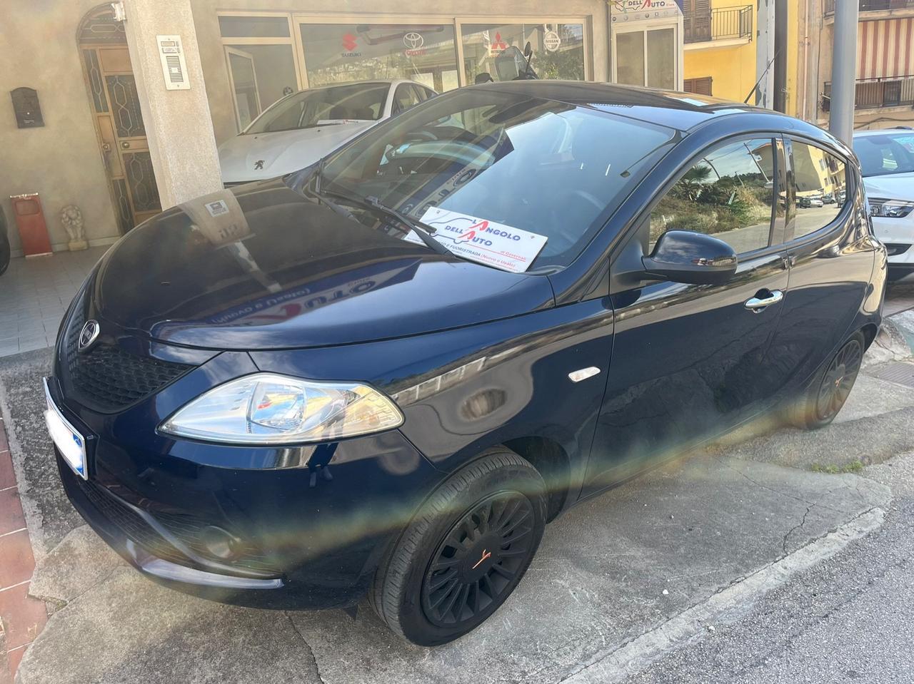 Lancia Ypsilon 1.2 69 CV 5 porte GPL Ecochic Platinum