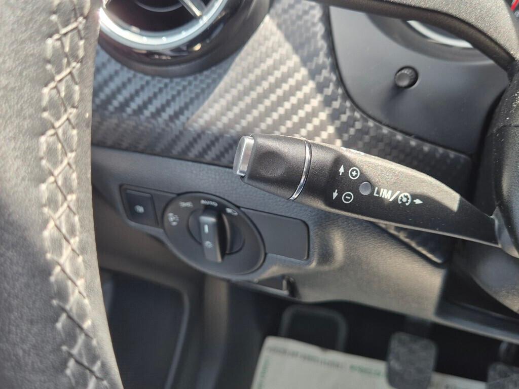 Mercedes GLA 180 d Manuale NAVI LED