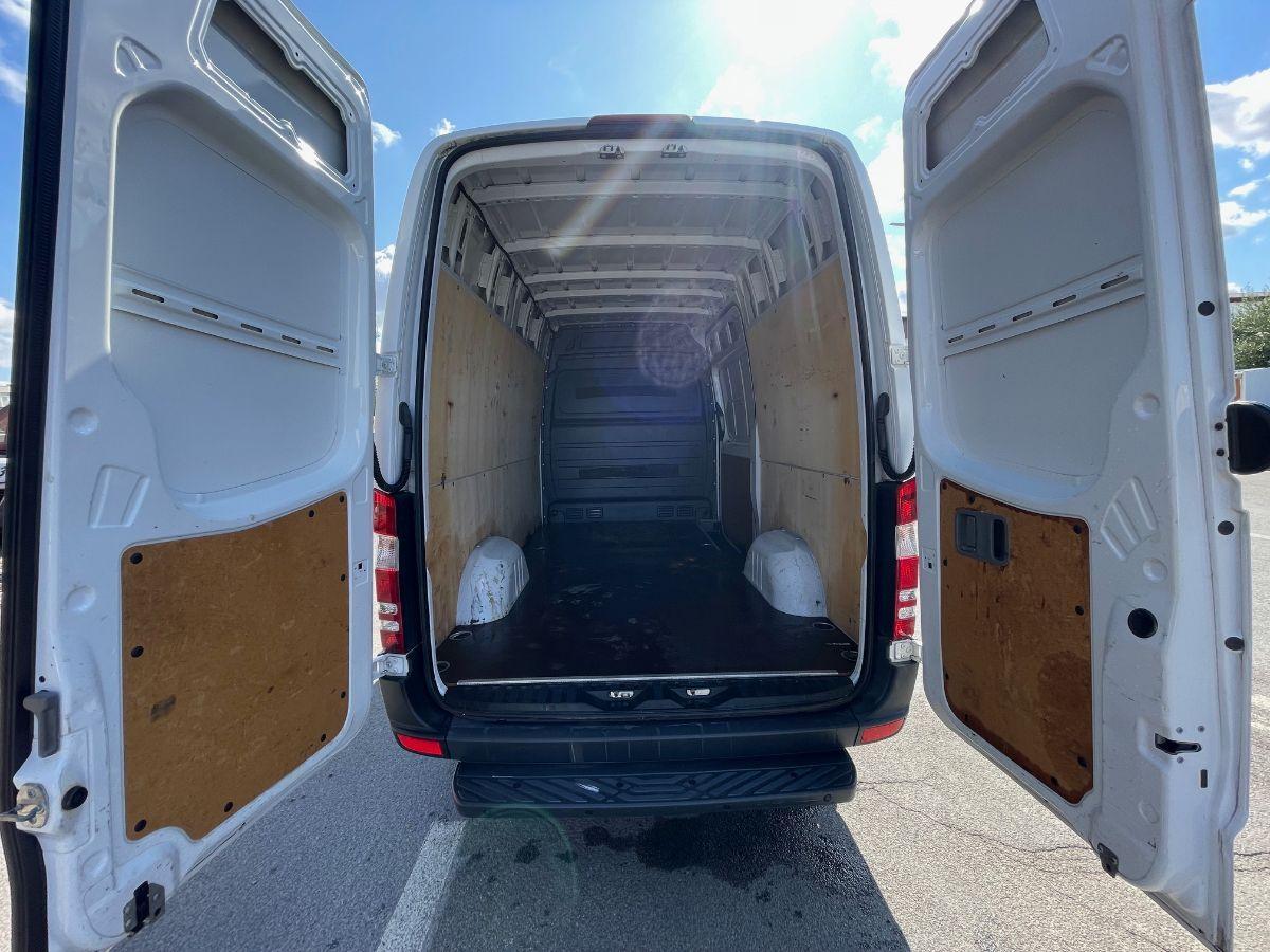 MERCEDES-BENZ SPRINTER 214CDI