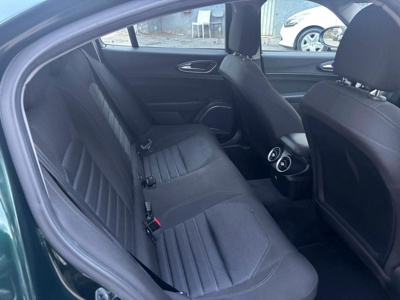 Alfa Romeo Giulia 2.2 Turbodiesel 160 CV AT8 Business
