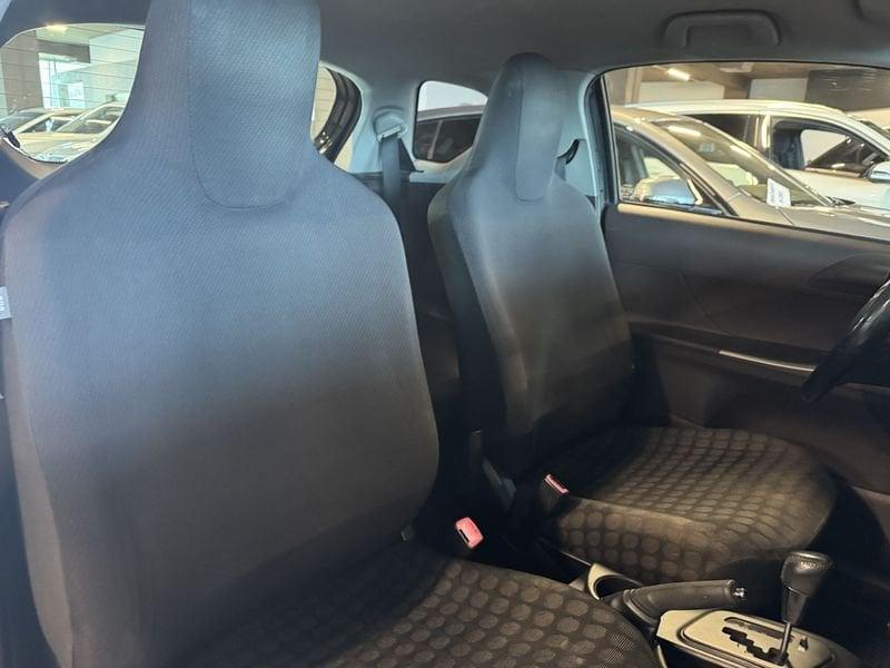 Toyota iQ iQ 1.0