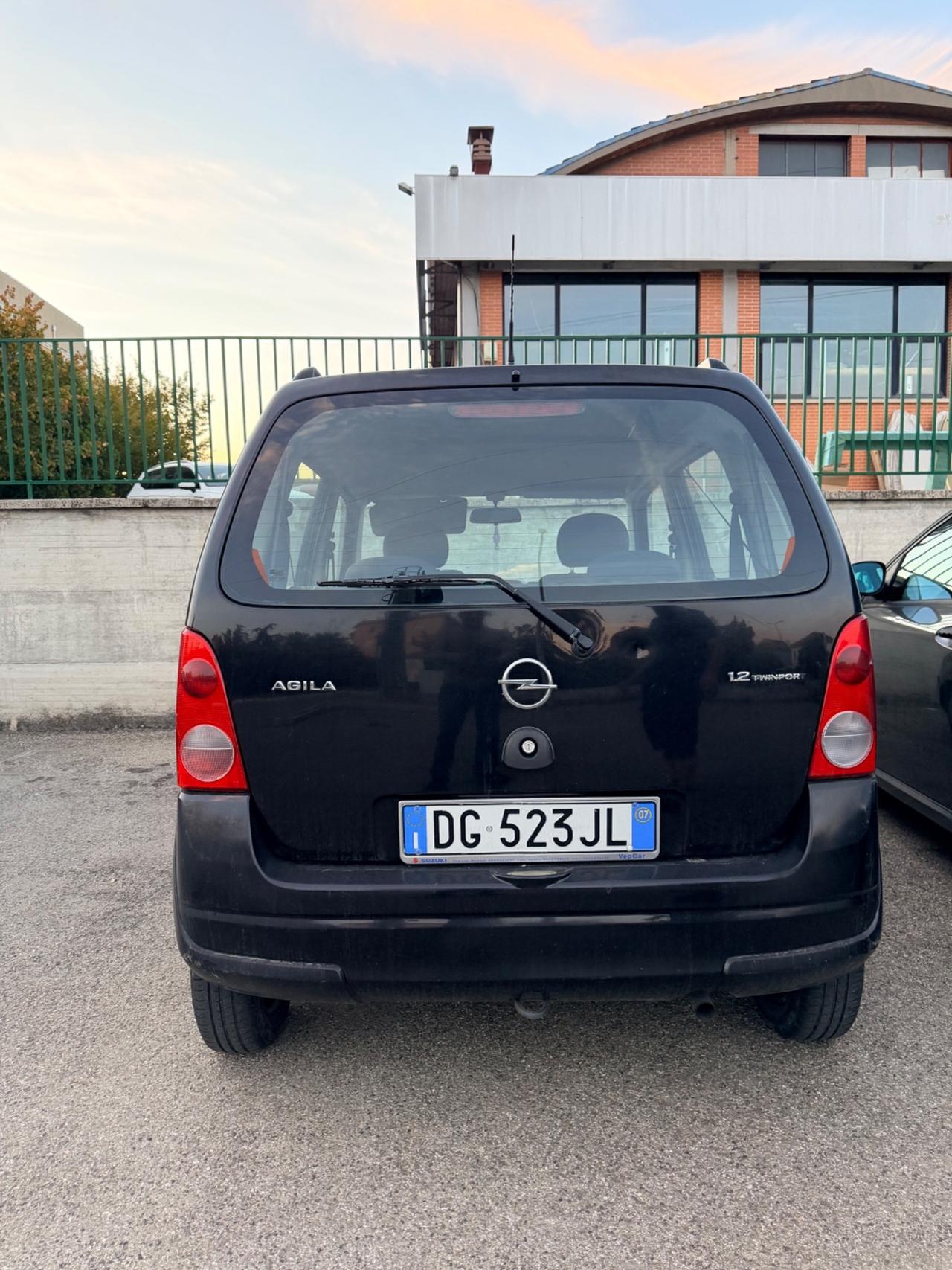 Opel Agila 1.2 16V Enjoy gpl