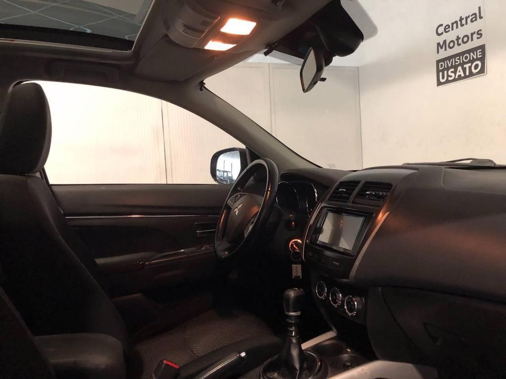 Mitsubishi ASX 1.8 Intense Panoramic 4WD