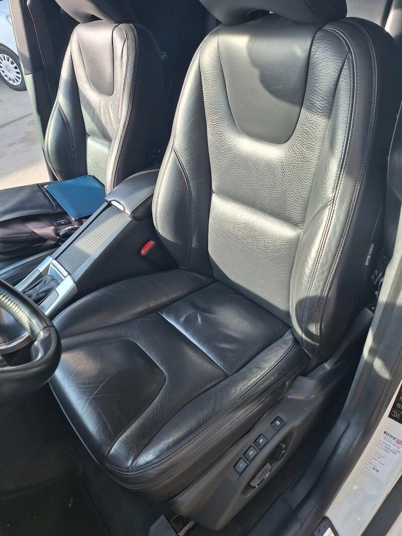 VOLVO XC60 (2008-2018) XC60 D5 AWD Geartronic S...