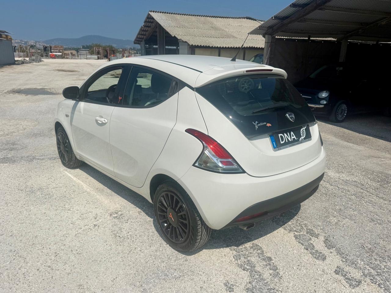 Ypsilon 1.2 benzina euro6B Unipro NEOPATENTATI