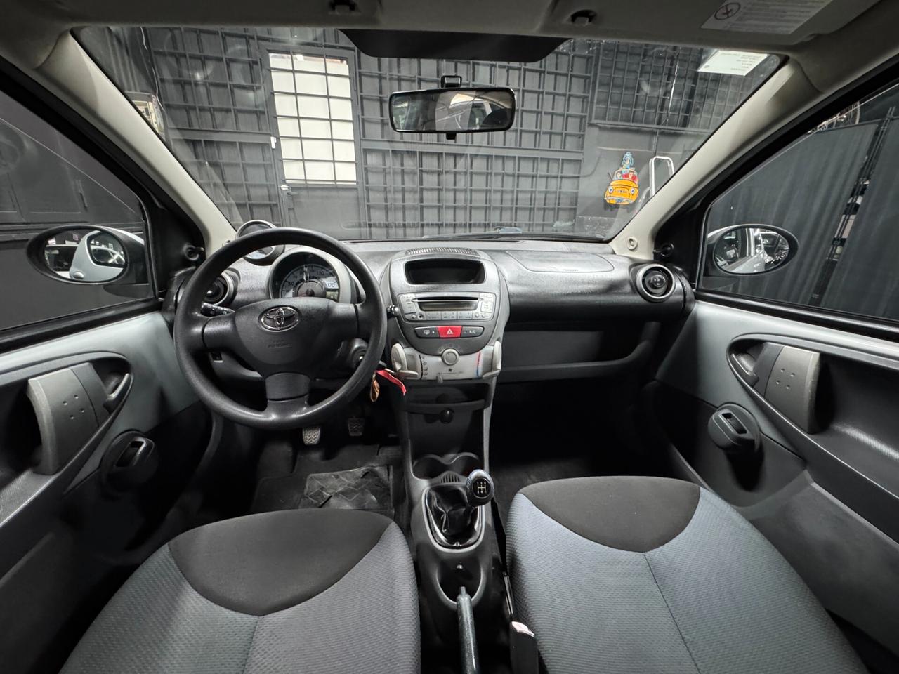 Toyota Aygo 1.0 12V VVT-i 5 porte Sol Neopatentati