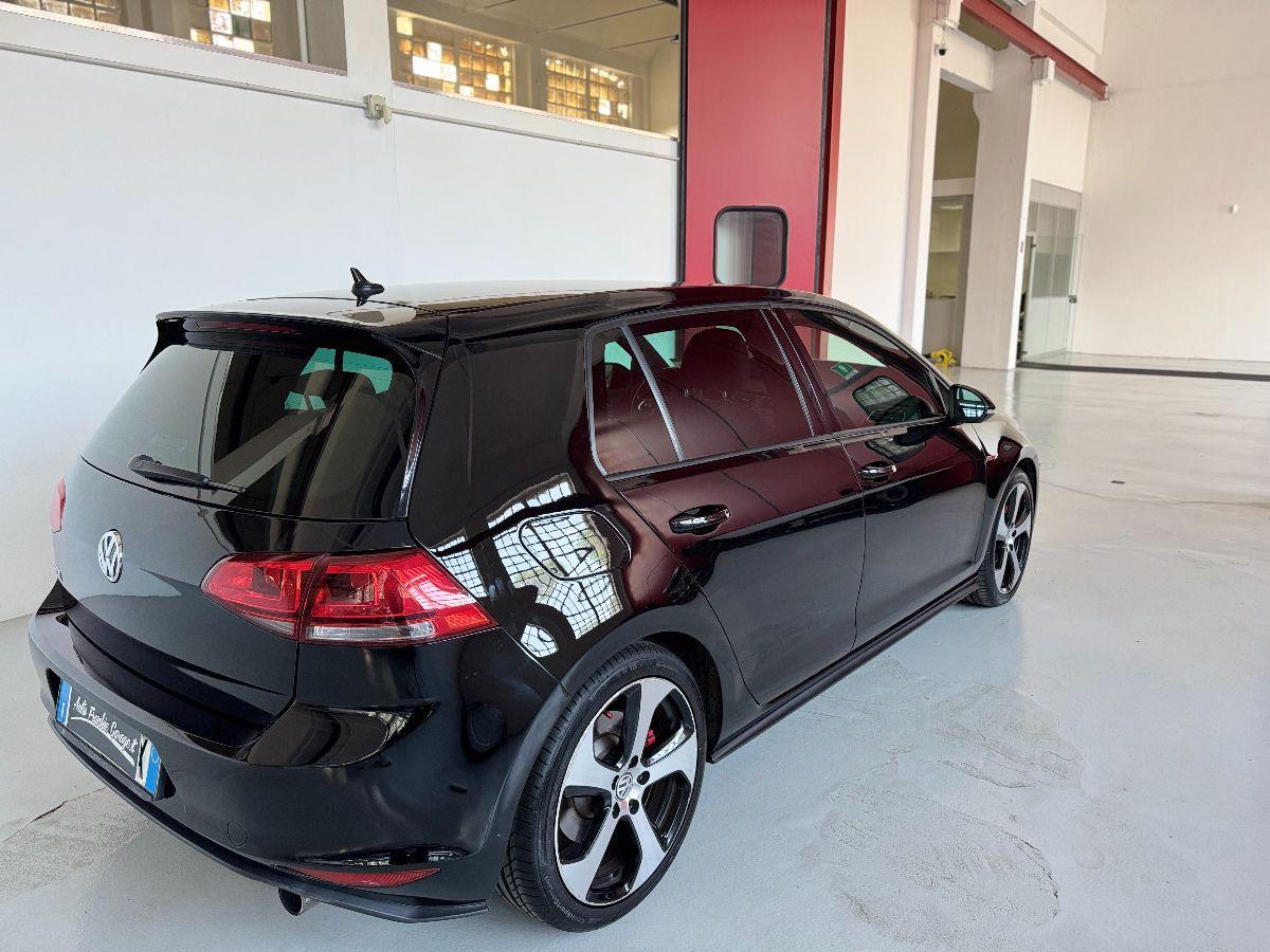 VOLKSWAGEN - Golf - 2.0 TSI DSG 5p. GTI BlueMotion Technology