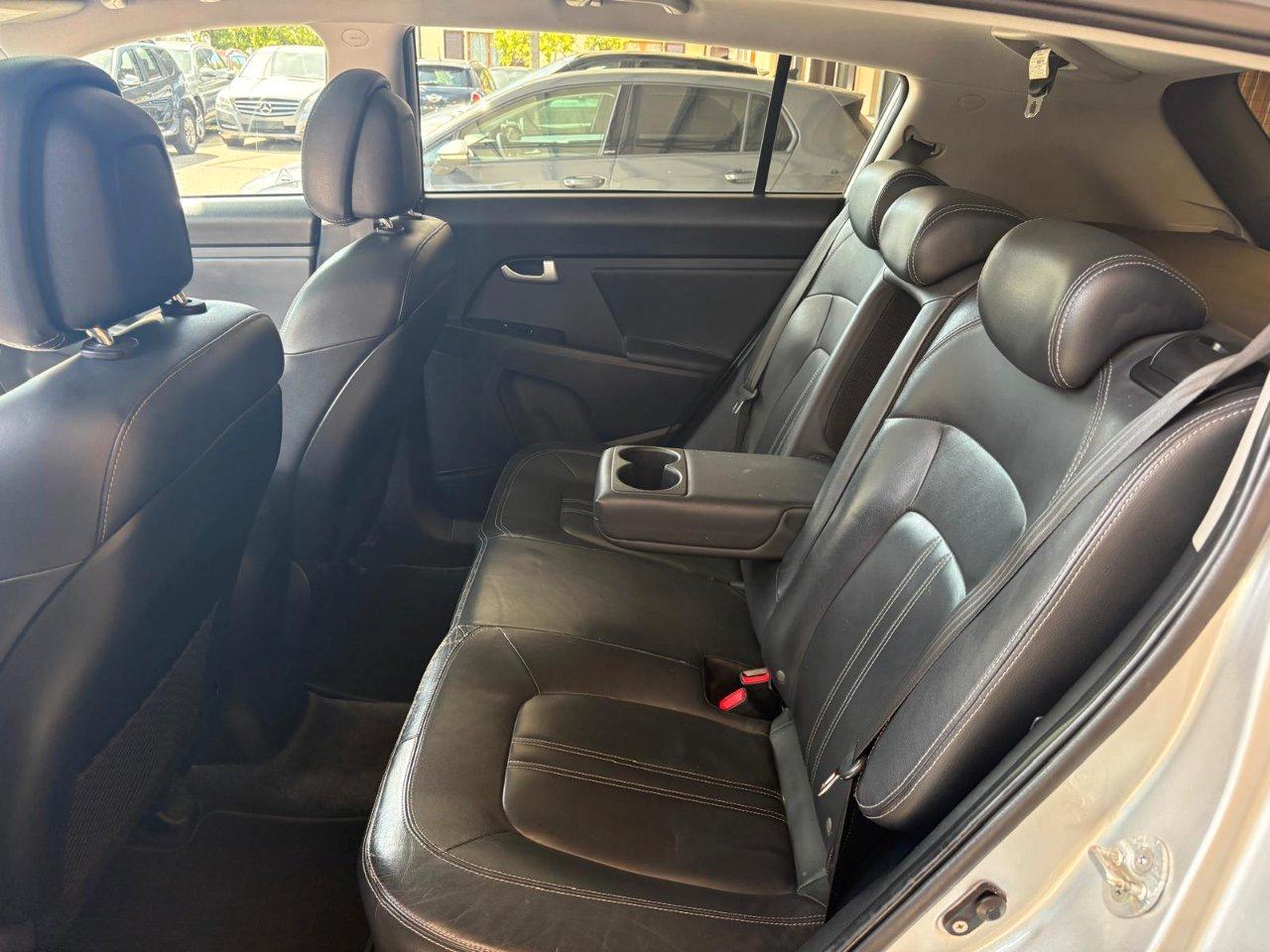 Kia Sportage 2.0 d-cvvt Class awd PANORAMA CAMERA