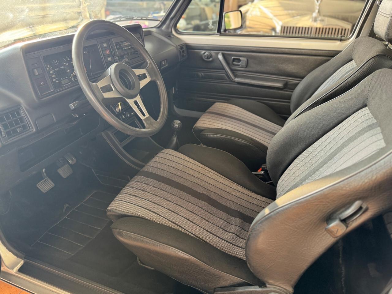 Volkswagen Golf GTI 1 serie - Versione Pirelli - Pari al nuovo