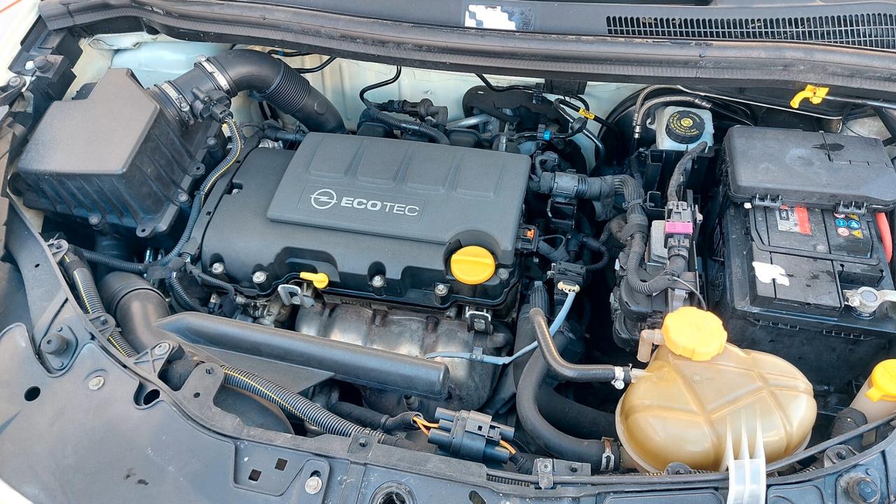 Opel Corsa 1.2 5 porte Elective