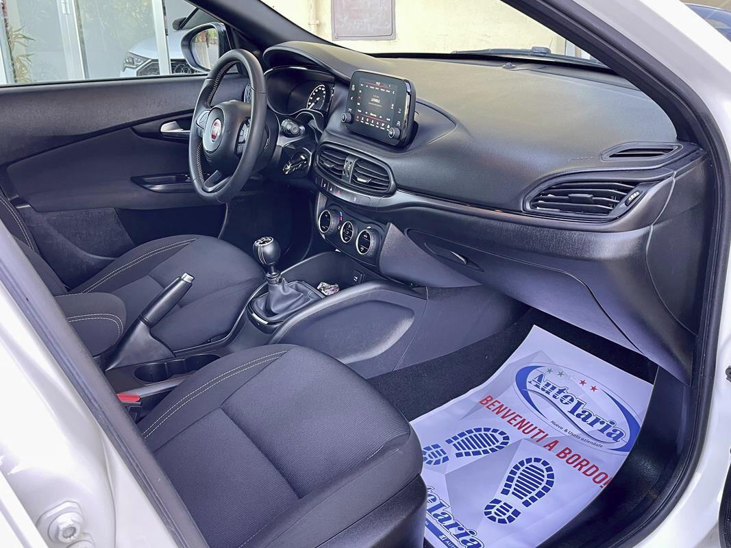 Fiat Tipo 1.6 Mjt S&S S-Design (Bicolor - Pak black -Cerchi 18° - Fari Bi-xenon led - retrocamera)