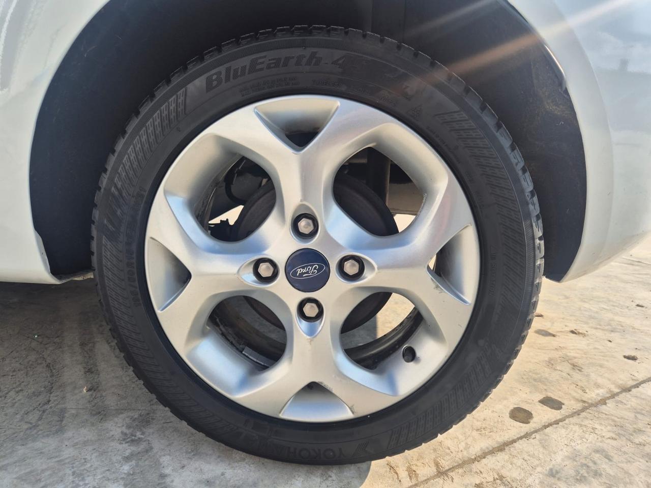 Ford Fiesta 1.4 TDCi 70CV Titanium