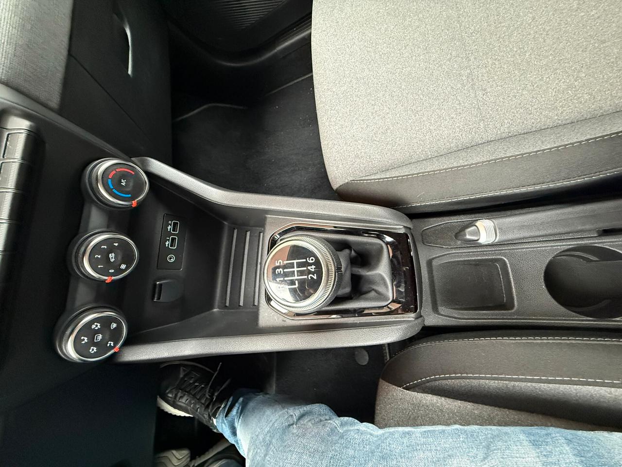 Renault Clio 1.0 benzina 90 CV