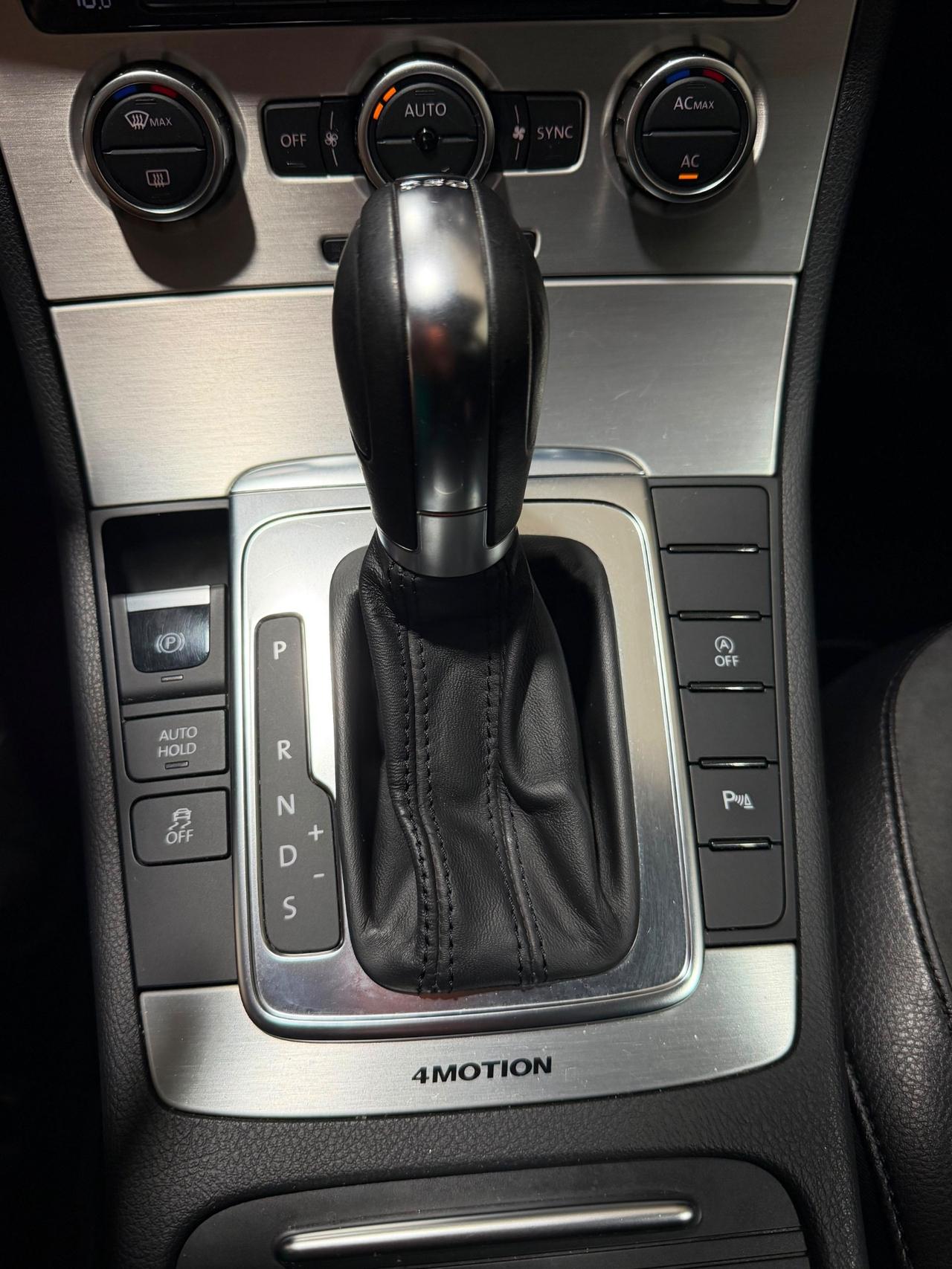 Volkswagen Passat Var. 2.0 TDI 4mot Highline Aut 4X4