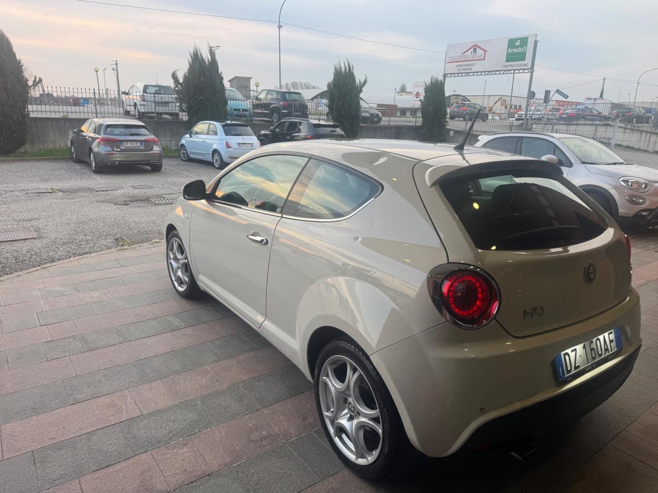 Alfa Romeo MiTo 1.3 JTDm 16V 90 CV Distinctive Sport Pack