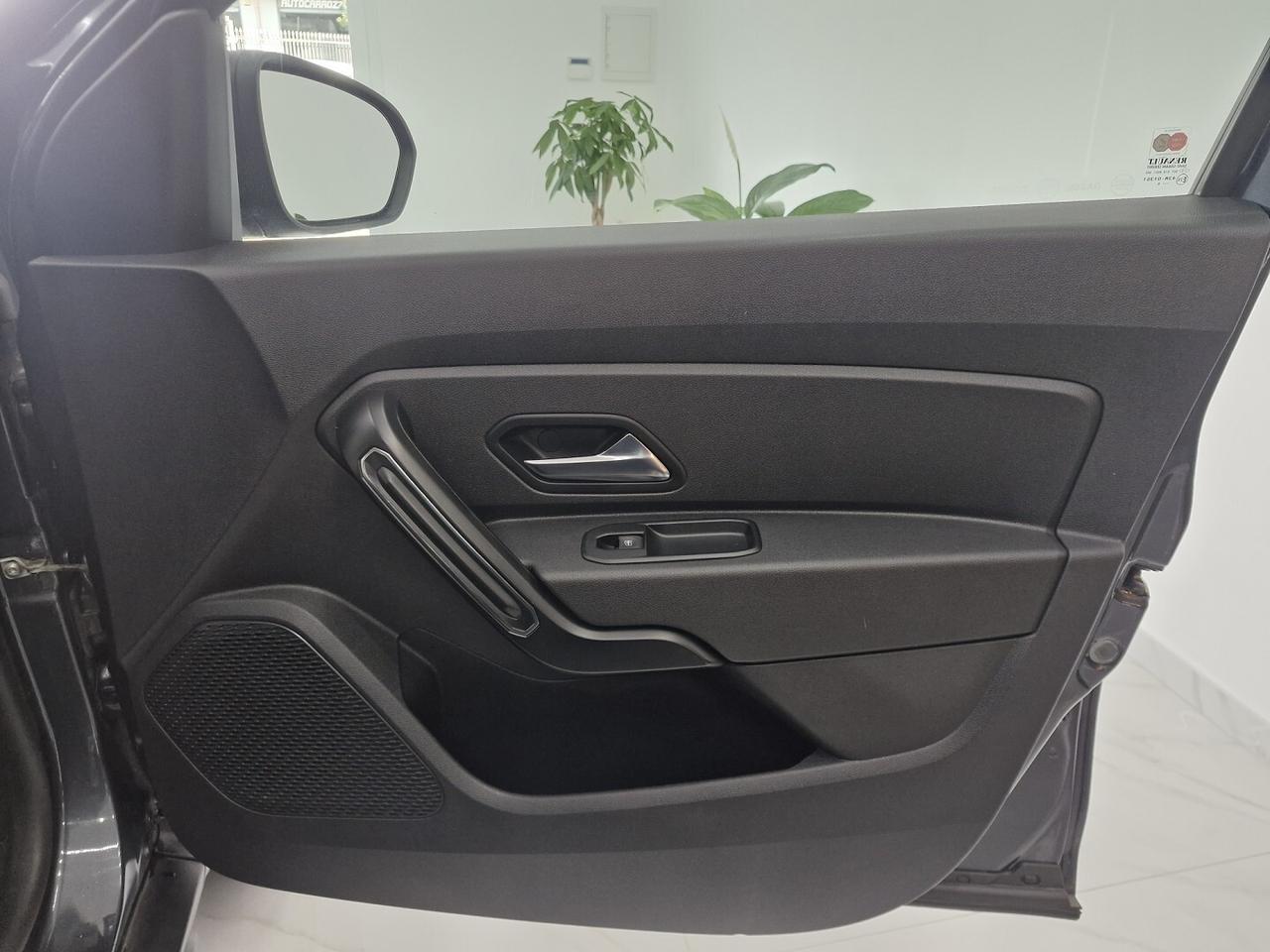 DACIA DUSTER 1.6 SCe 4x2 PRESTIGE NAVI 90000 KM