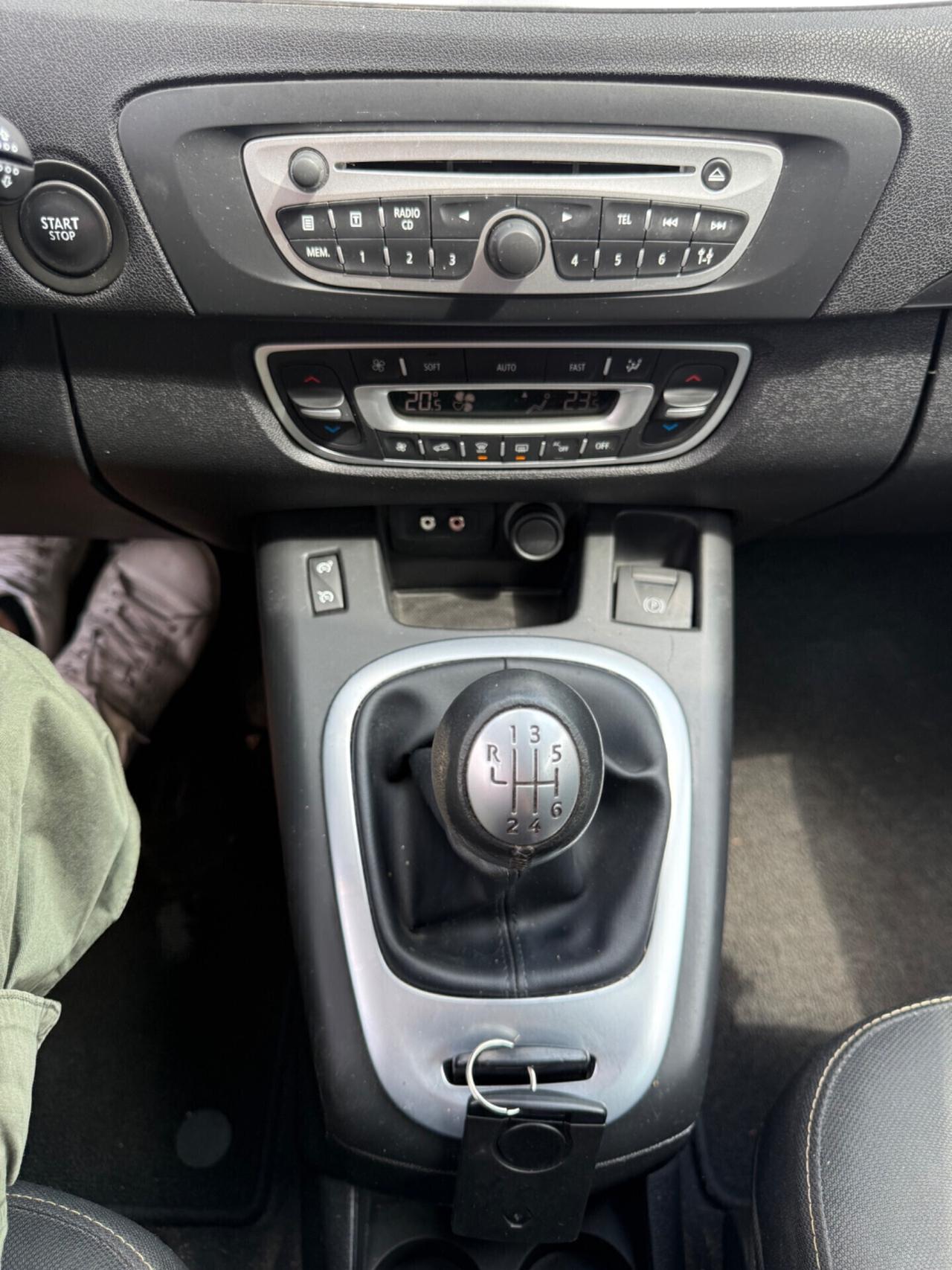 Renault scenic 7posti 1.9 DCi 130milaKM
