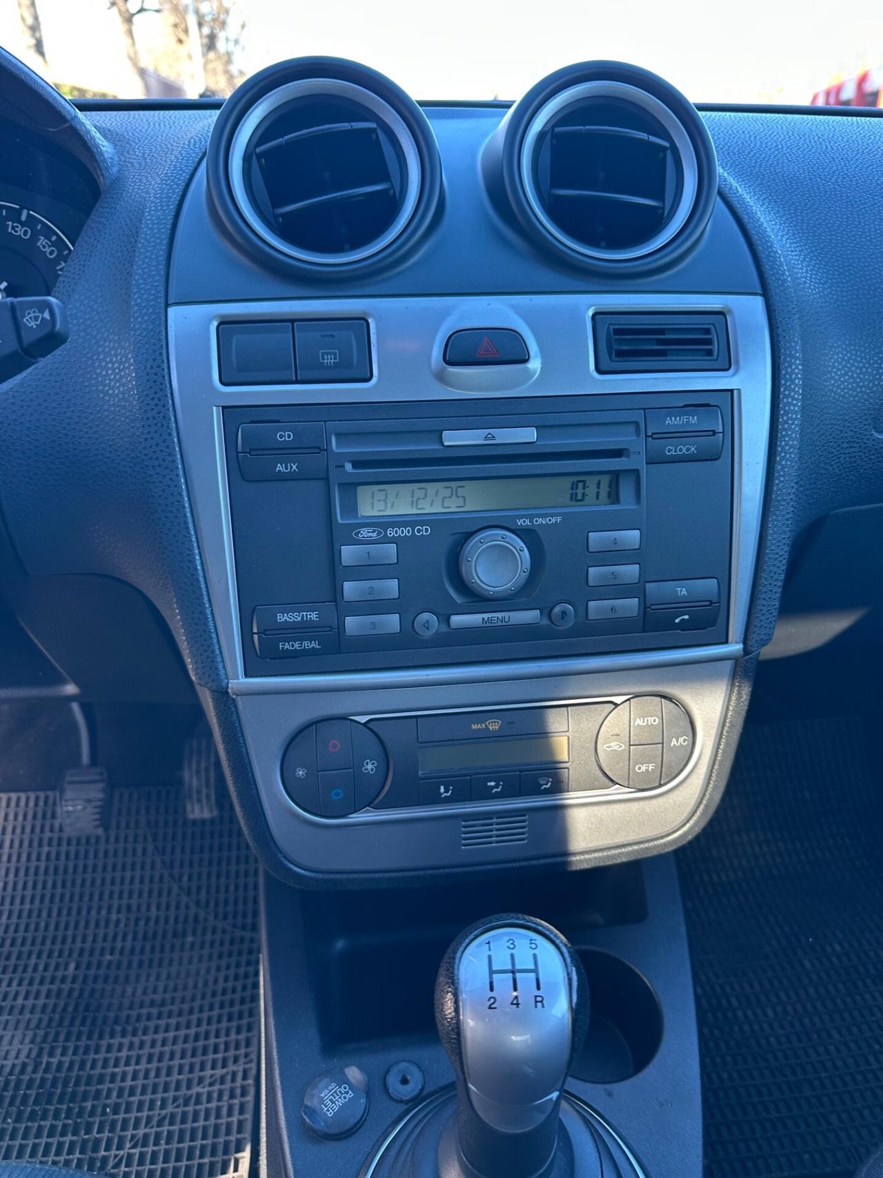 Ford Fiesta 1.2 benz 2007 NEOPATENTATI