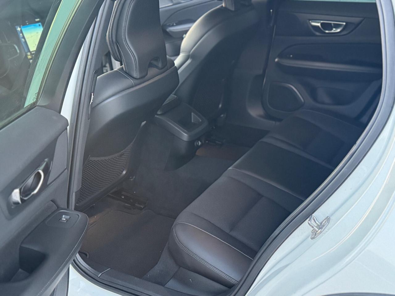 Volvo V60 Cross Country D4 AWD Automatico !