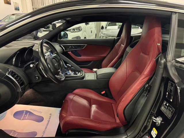 JAGUAR F-Type 2.0 aut. Coupé R-Dynamic 300CV KM. 43.200