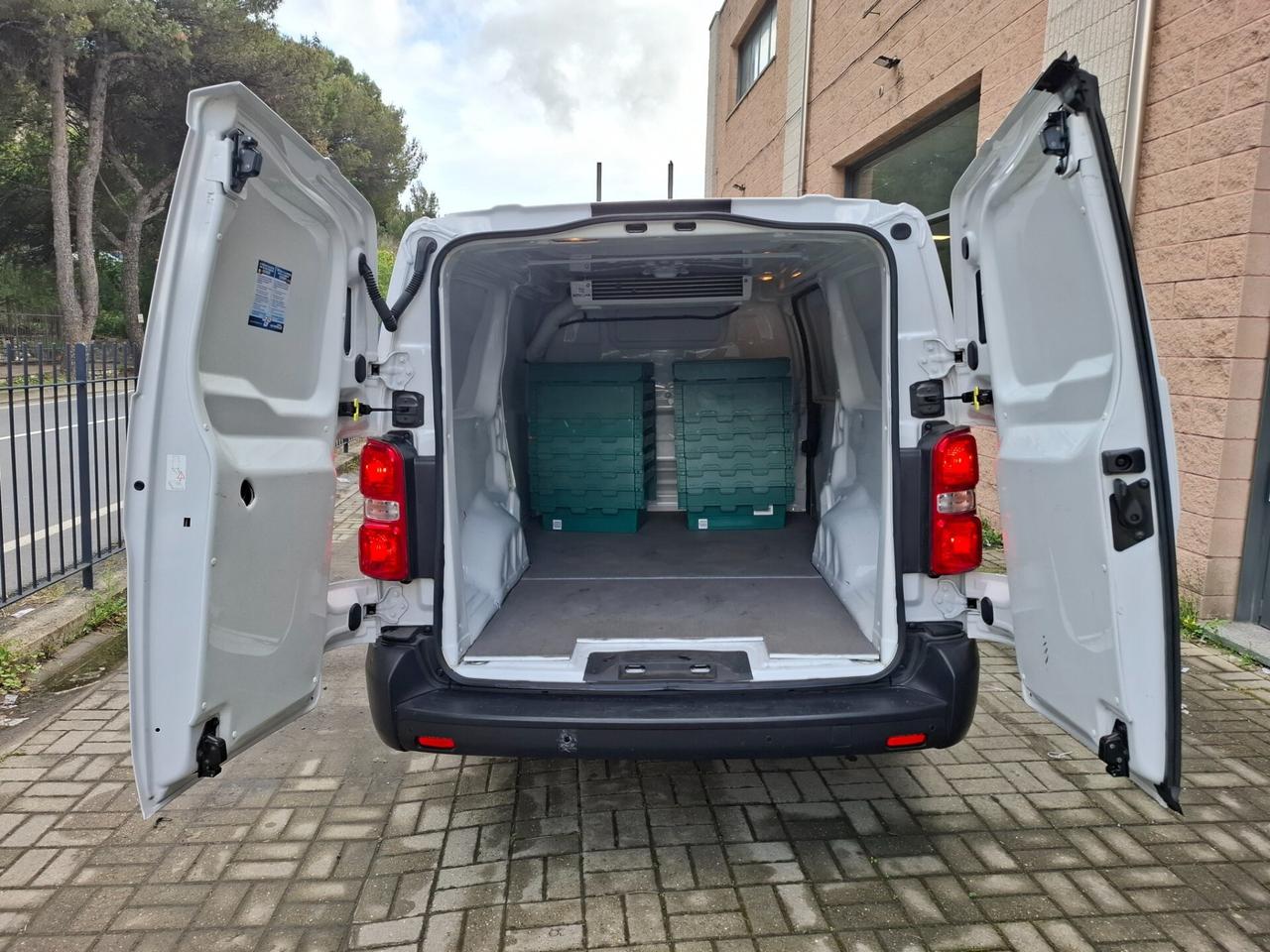 PEUGEOT EXPERT PREMIUM LONG FRIGO