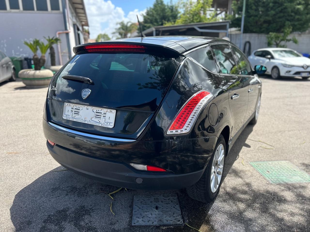 Lancia Delta 1.6 MJT Gold