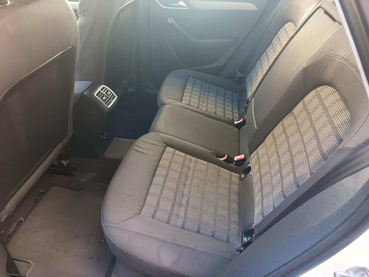 Audi Q3 2.0 TDI 140cv Business