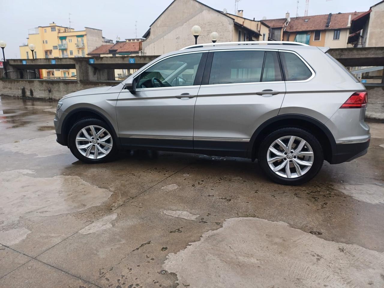 Volkswagen Tiguan 2.0 TDI SCR DSG 4MOTION Advanced BMT