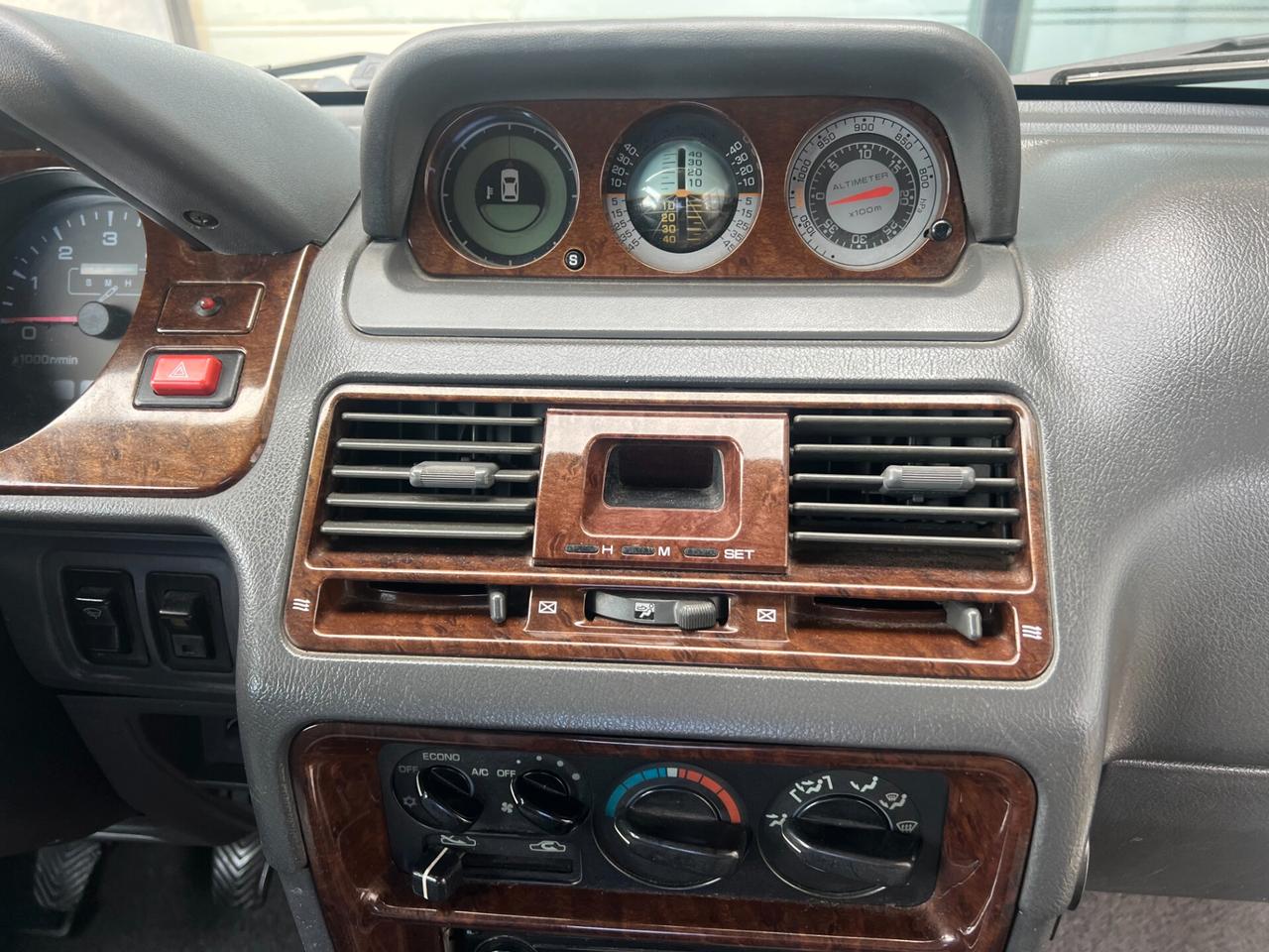 Mitsubishi Pajero 2.5 TDI Metal-top S.S. GLS Target