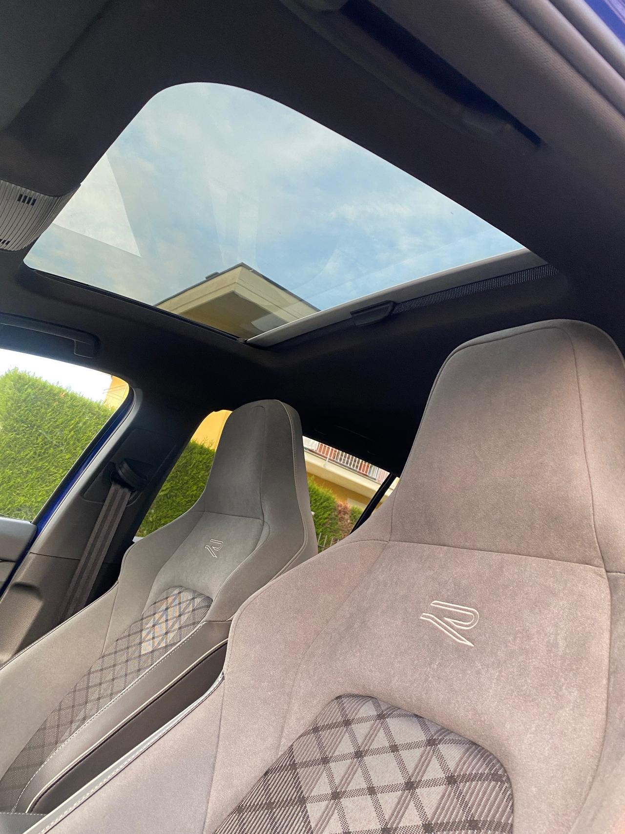 Volkswagen Golf 1.5 tsi evo R-Line 130cv