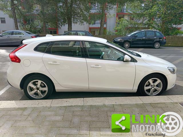 VOLVO V40 D2 1.6 Kinetic NEOPATENTATI