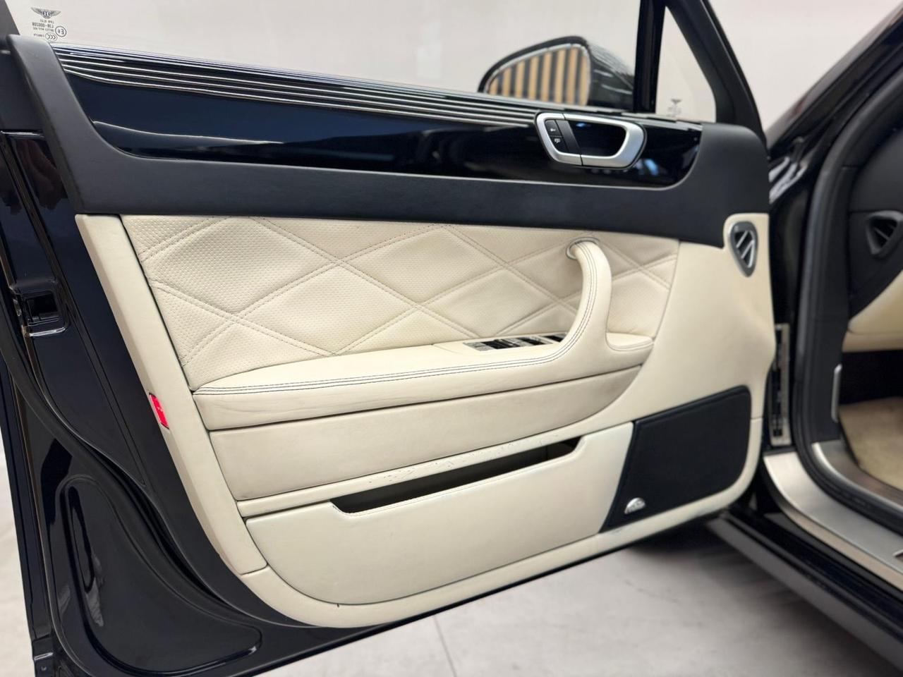 Bentley Continental *SPEED*FLYINGSPUR 6.0 W12 RESTYLING * EWB*